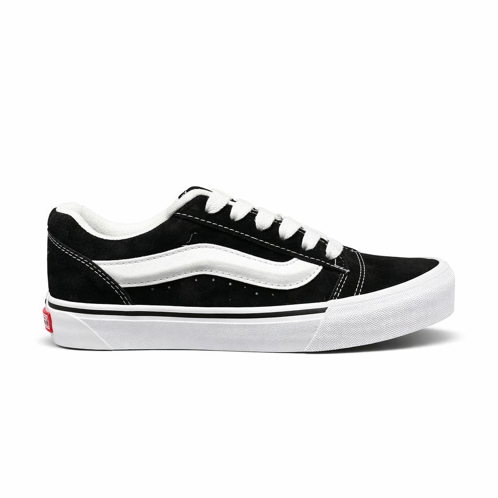 Vans Knu Skool low-top sneakers in black suede with a white 3D